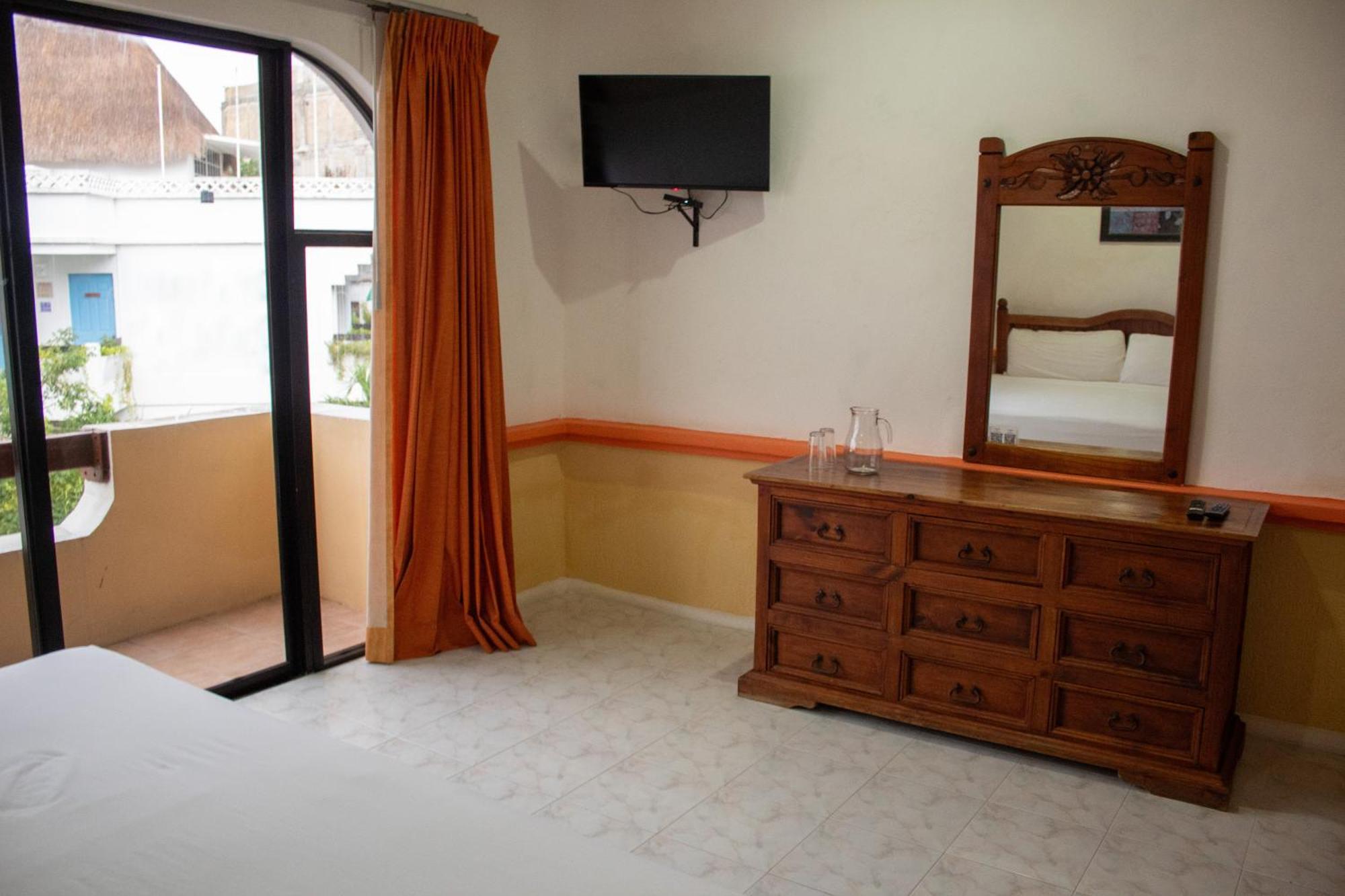 Hotel Vista Caribe 5Ta Av A 5 Pasos De La Playa Playa del Carmen Exteriör bild
