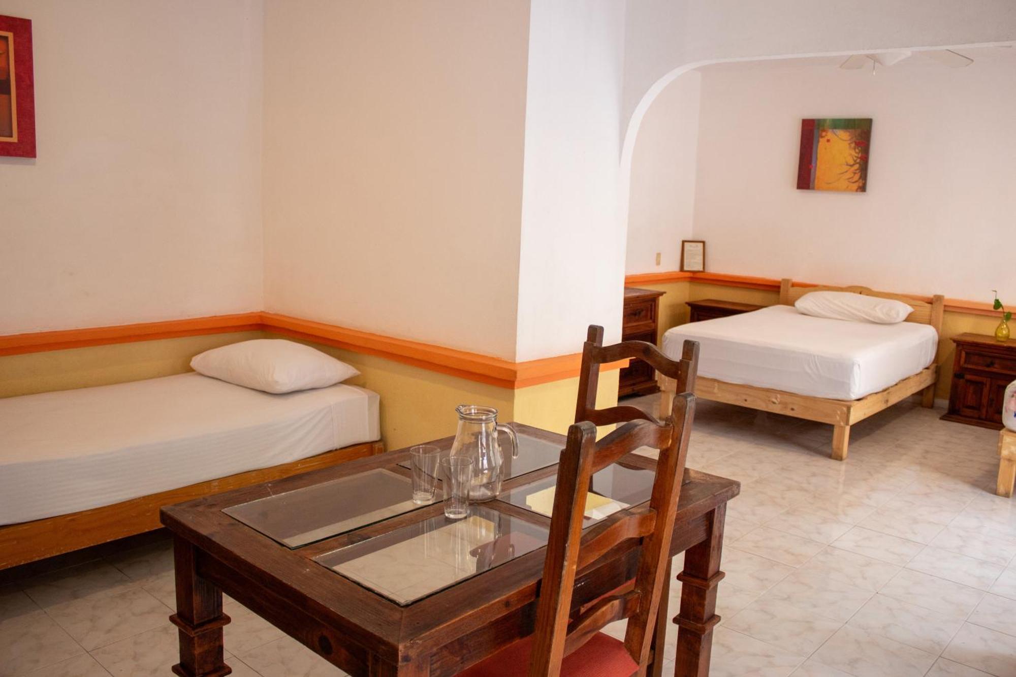 Hotel Vista Caribe 5Ta Av A 5 Pasos De La Playa Playa del Carmen Exteriör bild