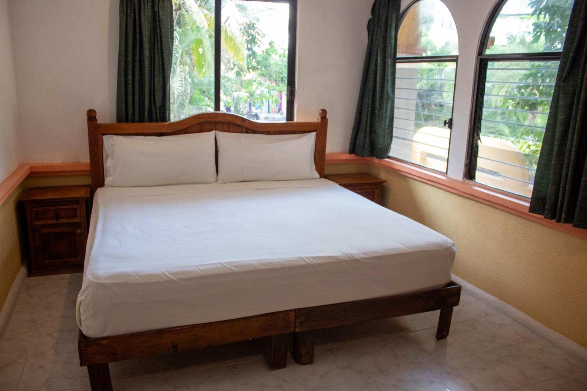Hotel Vista Caribe 5Ta Av A 5 Pasos De La Playa Playa del Carmen Exteriör bild