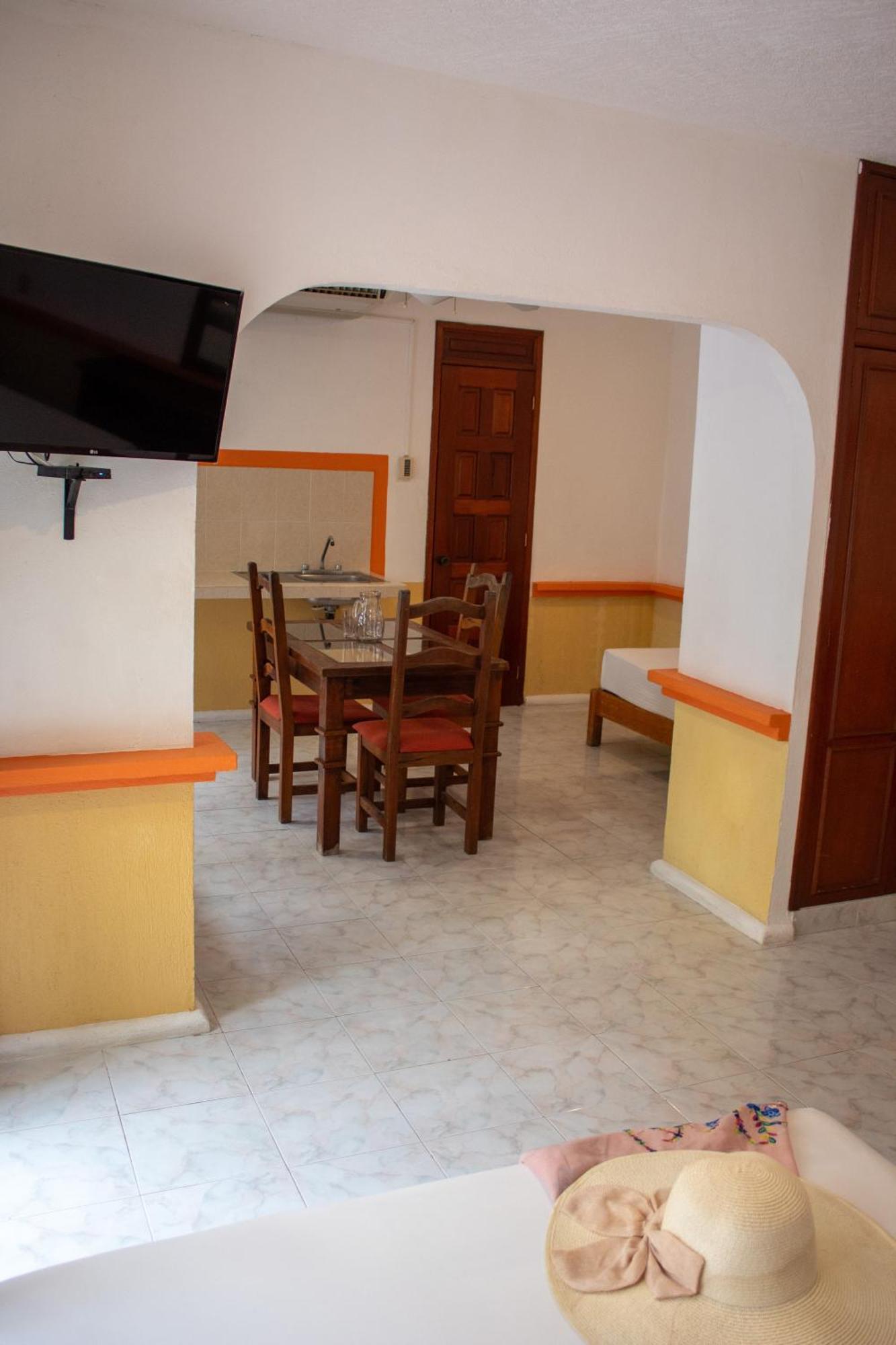 Hotel Vista Caribe 5Ta Av A 5 Pasos De La Playa Playa del Carmen Exteriör bild